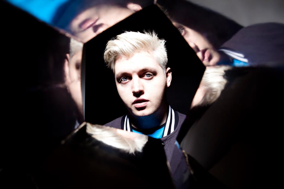 Flux Pavilion Daydreamer Ft. Example